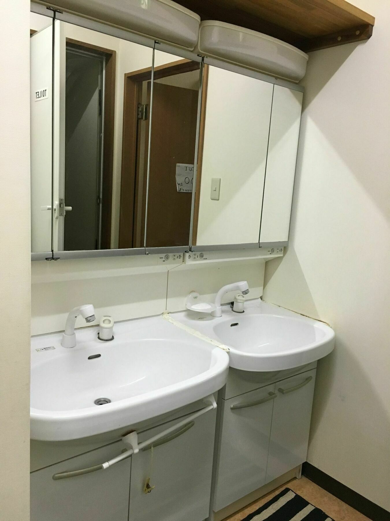 Capsule Dormitory Orion Tomari Zewnętrze zdjęcie